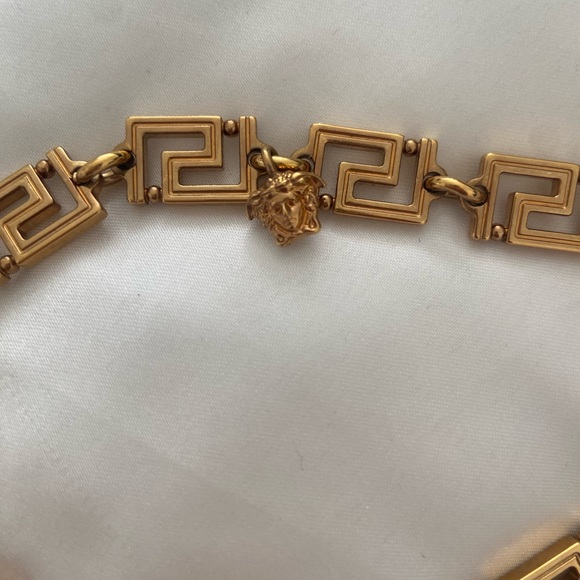 Versace Greca necklace - Picture 7 of 10